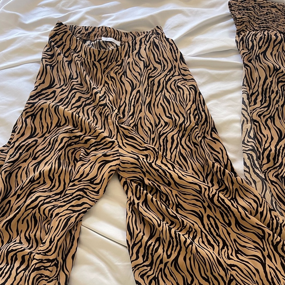 Tiger Vacation Pant Set - Picture 7 of 8